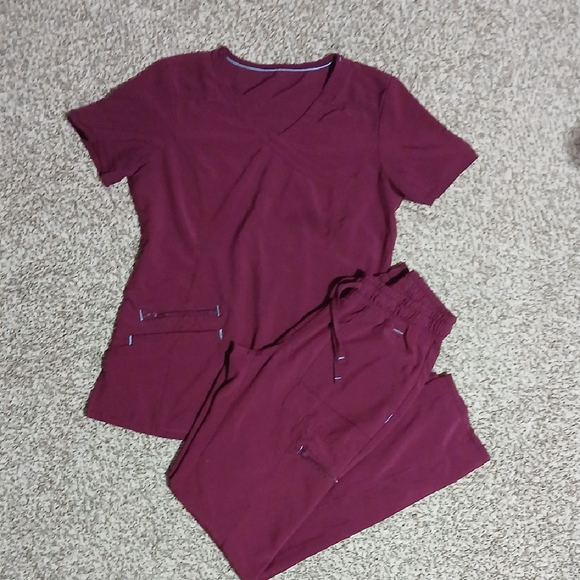 Women's Burgundy Scrubstar Nursing Set - Picture 1 of 15